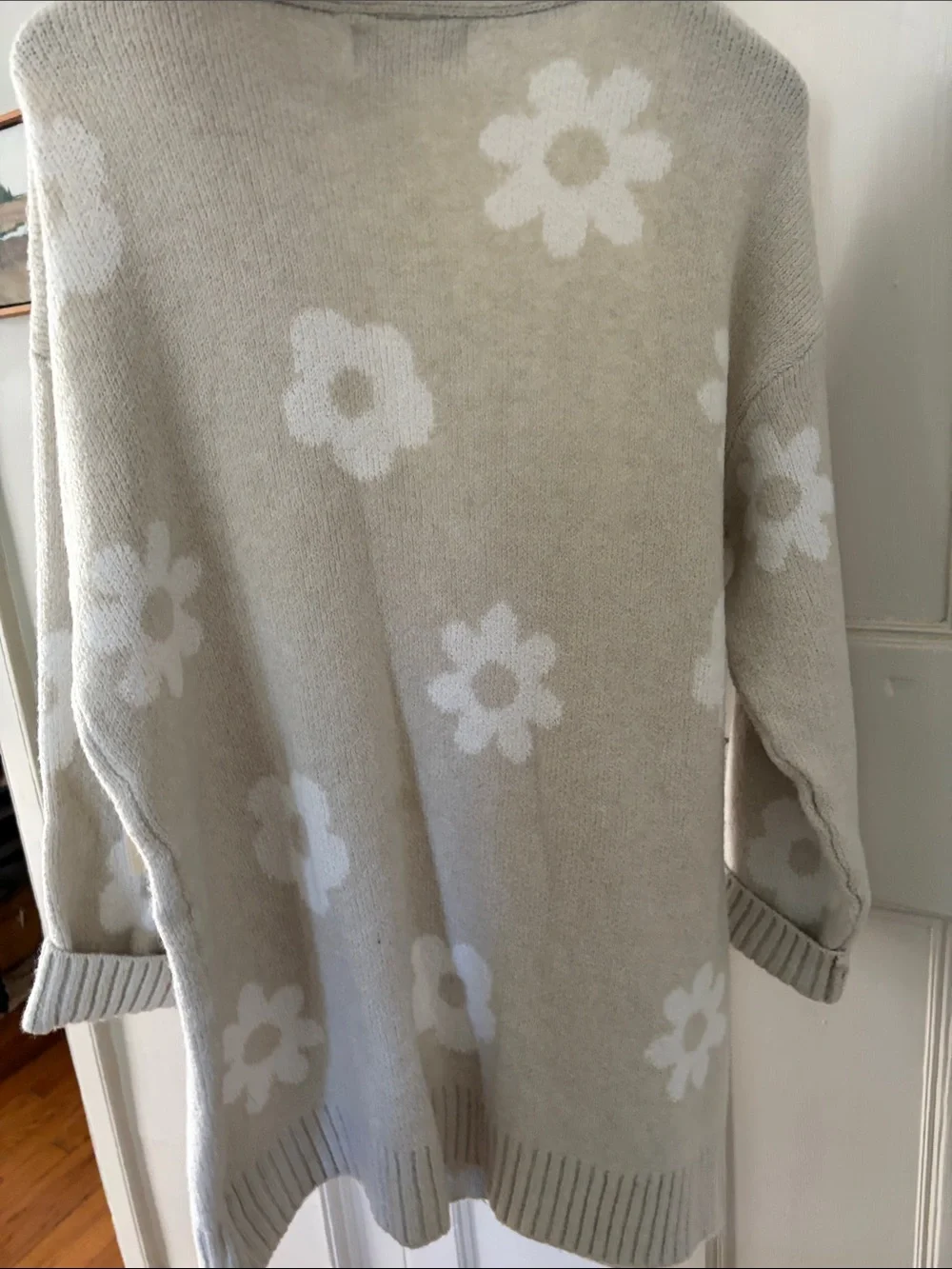 Daisy cardigan by No Boundaries size large nwt